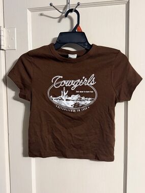 Streetwear Society Brown Cowgirls Graphic Crop Top